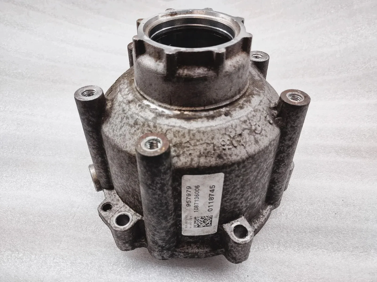 Audi 6HP28AF 8HP55A AWD Transfer Case Rear Extension Housing Cast 1084 436 007
