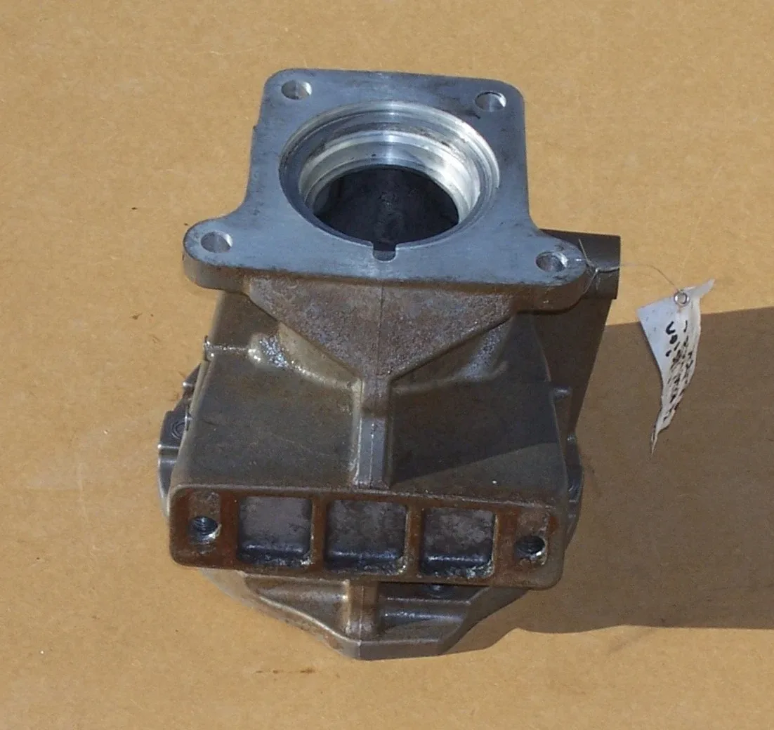 80 - 86 FORD F150 F250 F350 T18 T19 4X4 TAIL HOUSING ADAPTER TO BW1345 TCASE OEM image 3