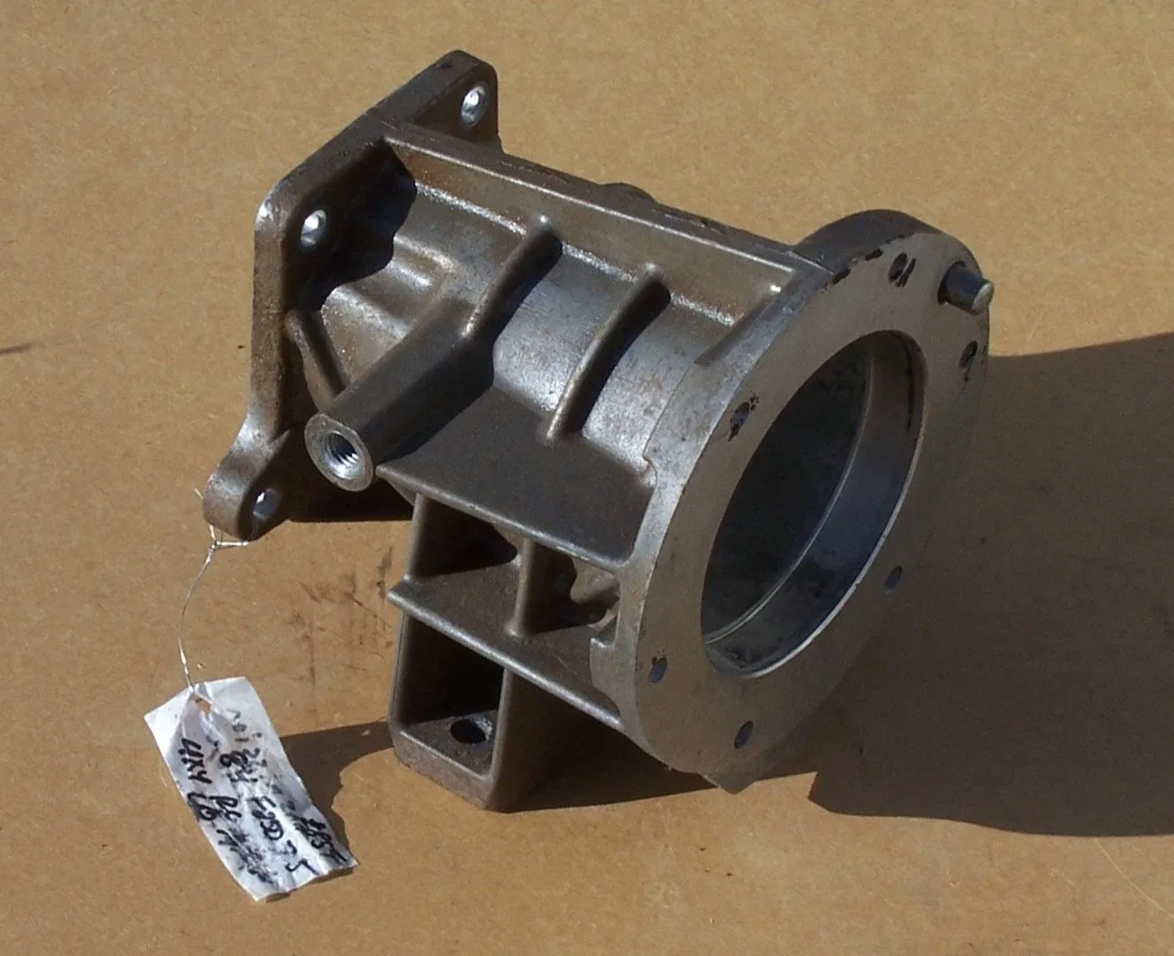 80 - 86 FORD F150 F250 F350 T18 T19 4X4 TAIL HOUSING ADAPTER TO BW1345 TCASE OEM image 4