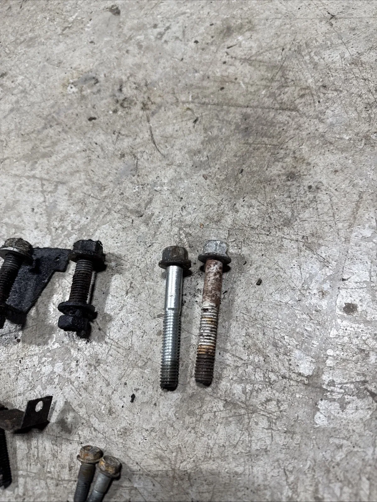 Jeep Cherokee XJ 87-01 AW4 Auto Trans Bell Housing to Engine Mounting Bolts(BS00 image 2