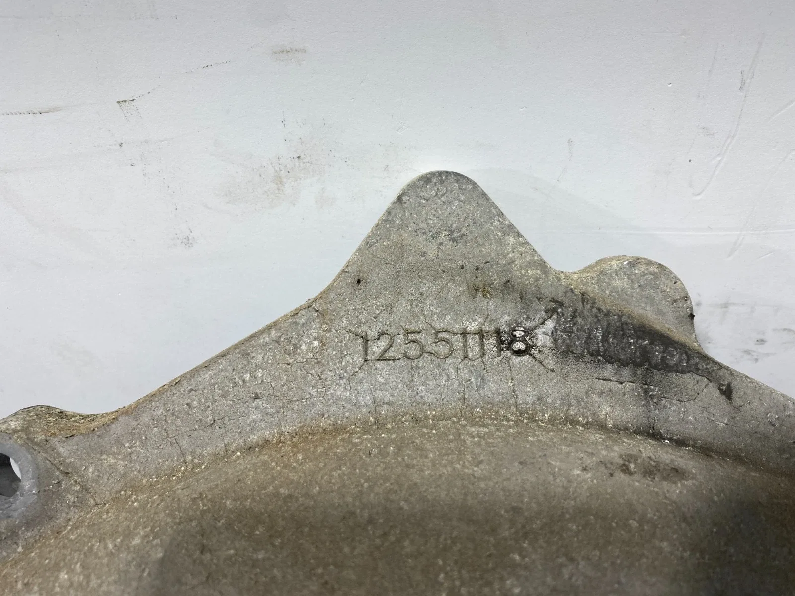 2008 CORVETTE C6 OEM BELL HOUSING AUTOMATIC A/T USED image 3