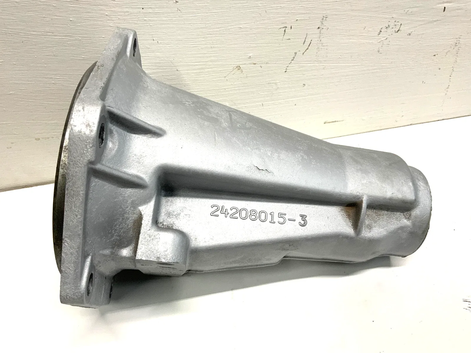 GM 4L60E 4L65E Chevrolet Tail Extension Housing OEM 24208015-3 2WD image 2
