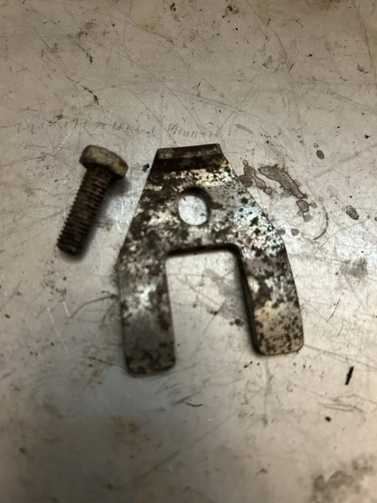 Triumph, Tr7 Tr8 Lt 77 Speedometer Driven Gear, Housing, Retainer, And Bolt