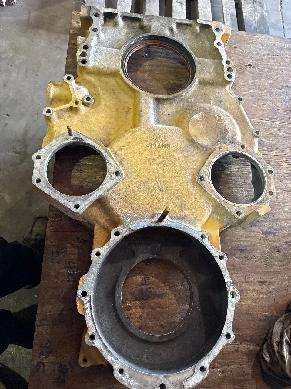Caterpillar 3208 Front Timing Gear Housing Cover – Used OEM Casting 6N1143 image 3