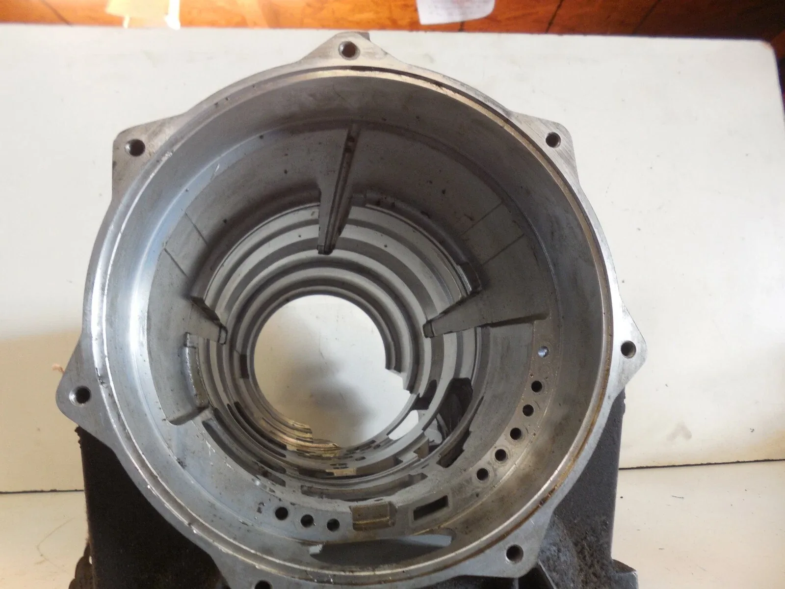 BMW E46 325xi Transmission GM Unit Housing Body Case 7515156 96024231 image 3