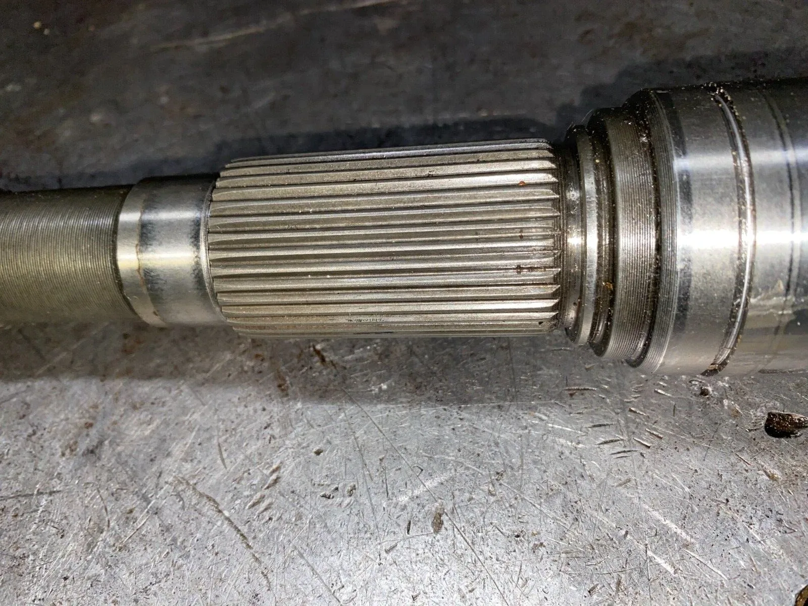 Chevy NP 208 transfer case output shaft Squarebody K-5,10,20 M series CUCV image 3