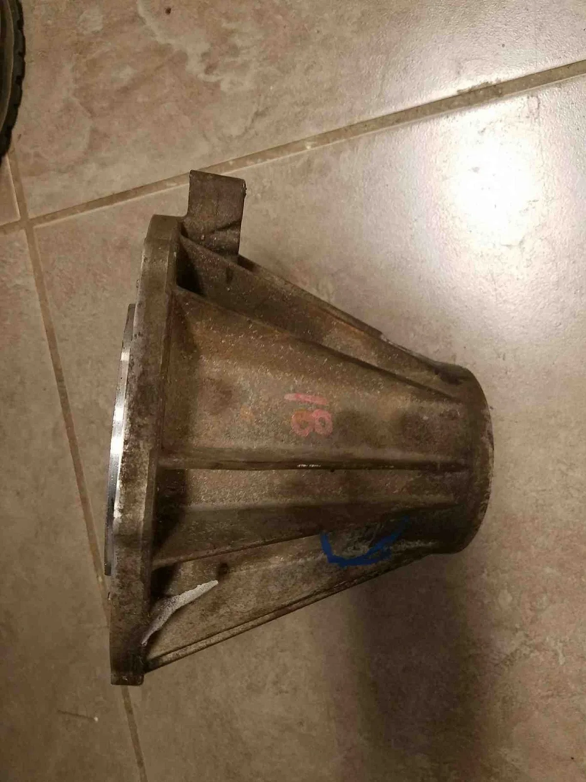 Transfer Case TAIL HOUSING FORD F250 F350 SD PICKUP 1999-2012 image 3