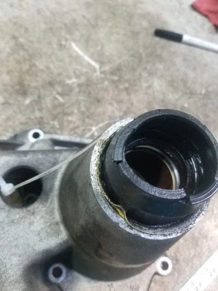 04 05 FORD EXPLORER 4-DR SUV RWD TAIL HOUSING OUTPUT 5R55S image 2