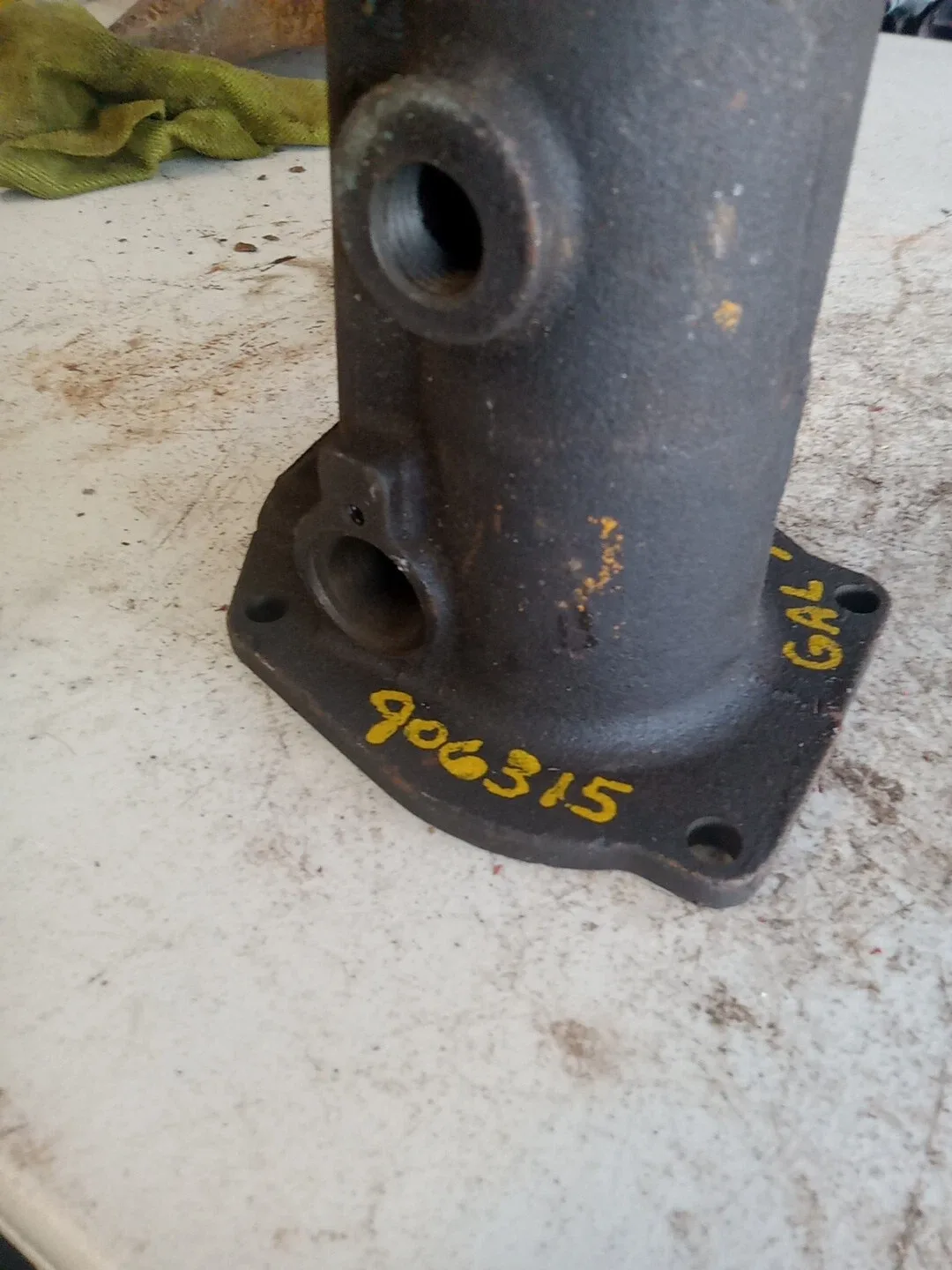 T86E-7H Transmission Extension Output Housing NOS image 4