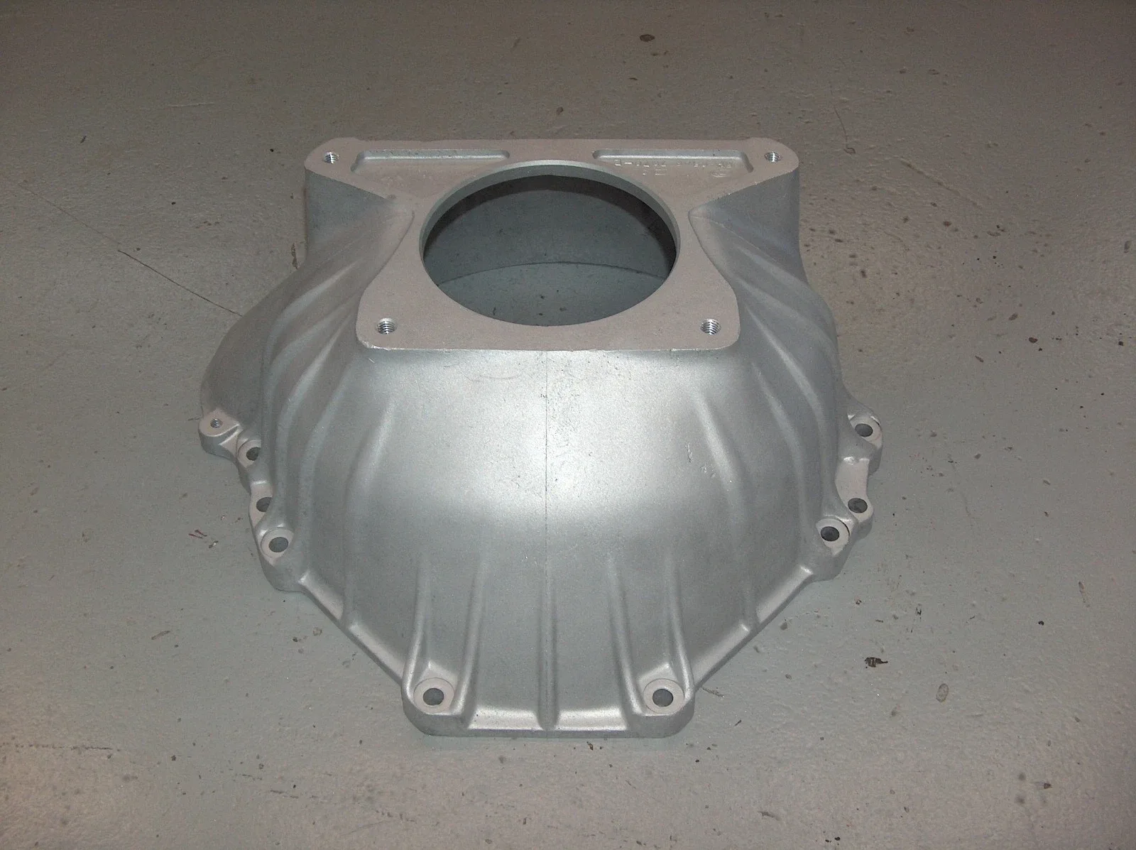 1966-68 Ford Mustang FMX Automatic Trans Bell Housing 302 C5AP-7976-E Crack image 4
