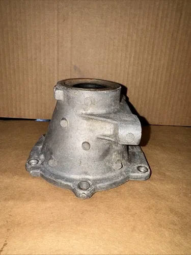 GM 400 4 Inch Tail Housing, Small Bushing And Seal image 2