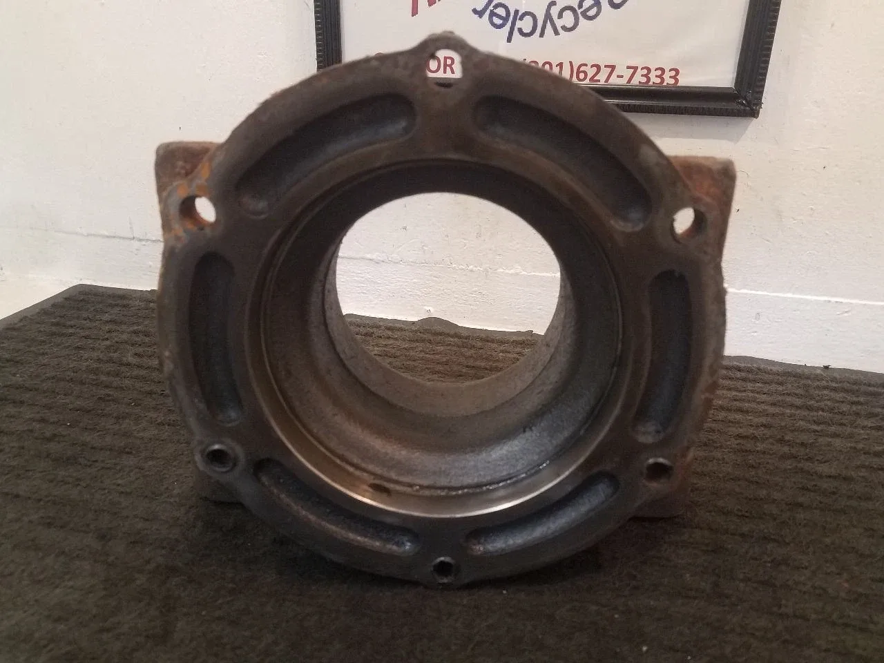 96-97 K1500 TRANSMISSION TAIL HOUSING TRANSFER CASE ADAPTER 4L60E image 2