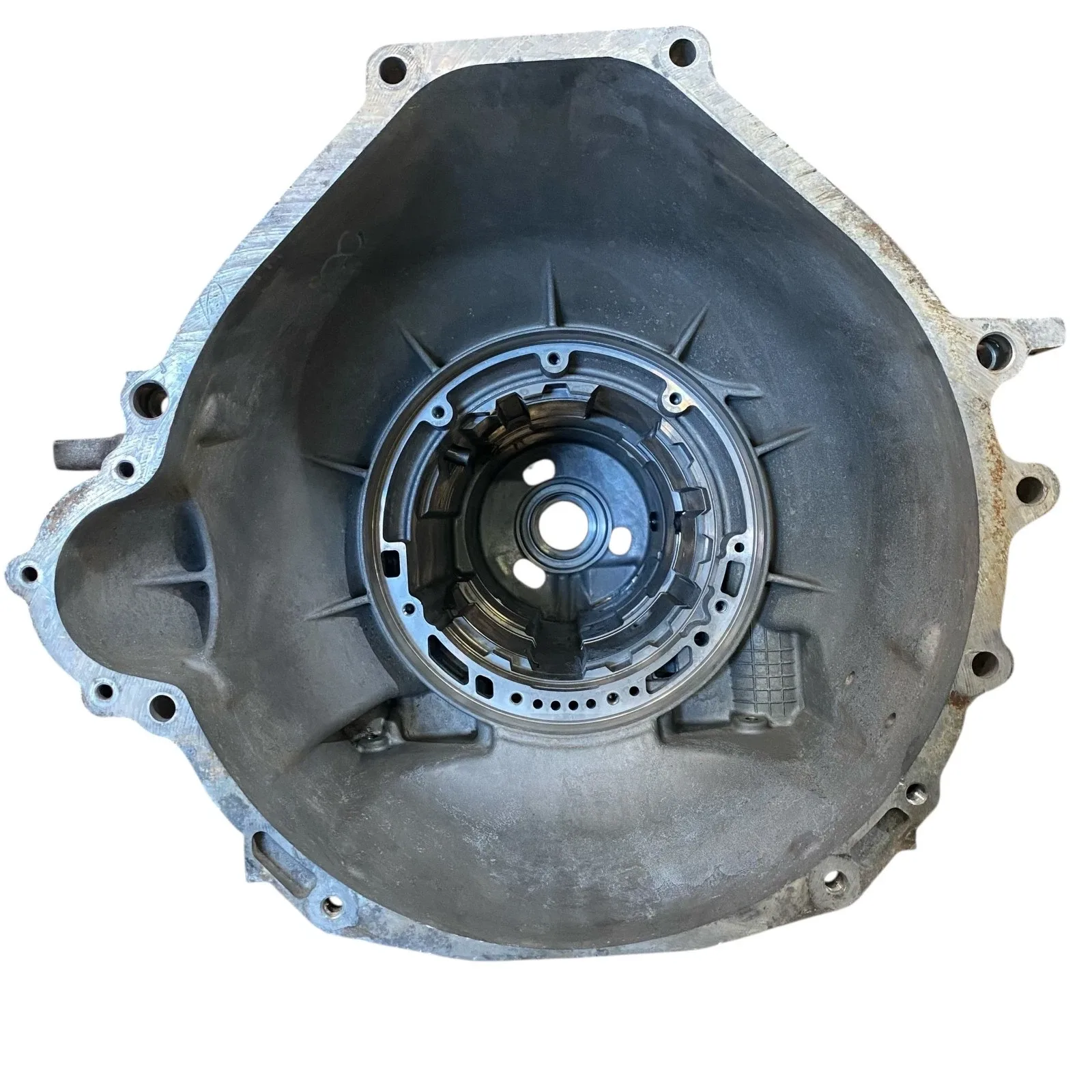 4R75W FORD TRANSMISSION CASE 9L3P 2009 & UP 4.6L 5.4L OEM USED image 4