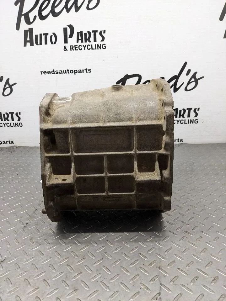 Borg Warner T5 Mustang Transmission Case Housing 13-52-066-919 1159351 image 3