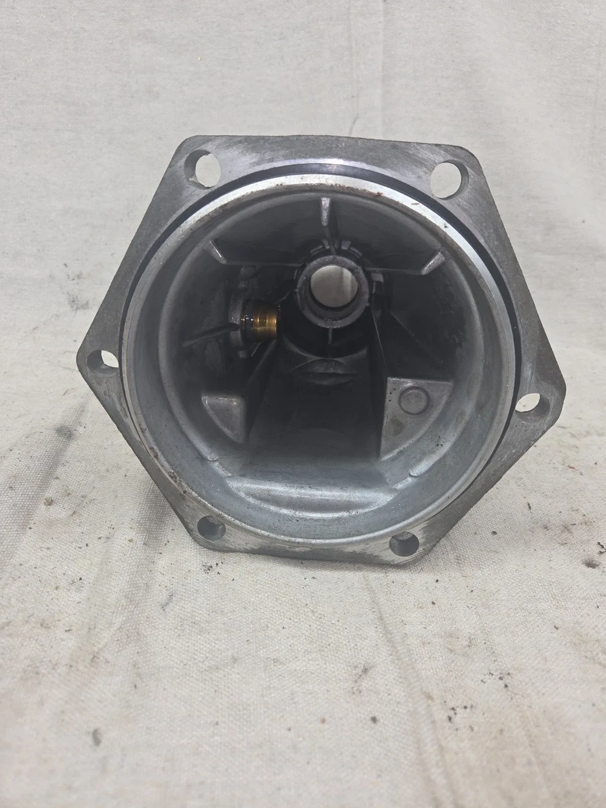 98-02 Camaro Firebird Trans Am Automatic 4L60E Transmission Tail Shaft Housing image 3