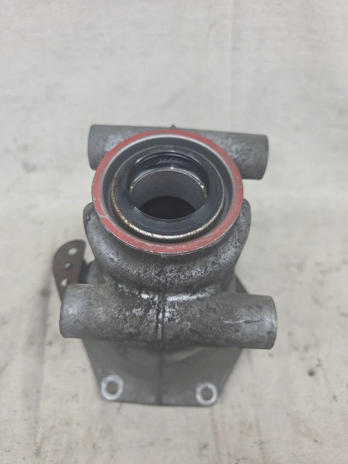 98-02 Camaro Firebird Trans Am Automatic 4L60E Transmission Tail Shaft Housing image 4