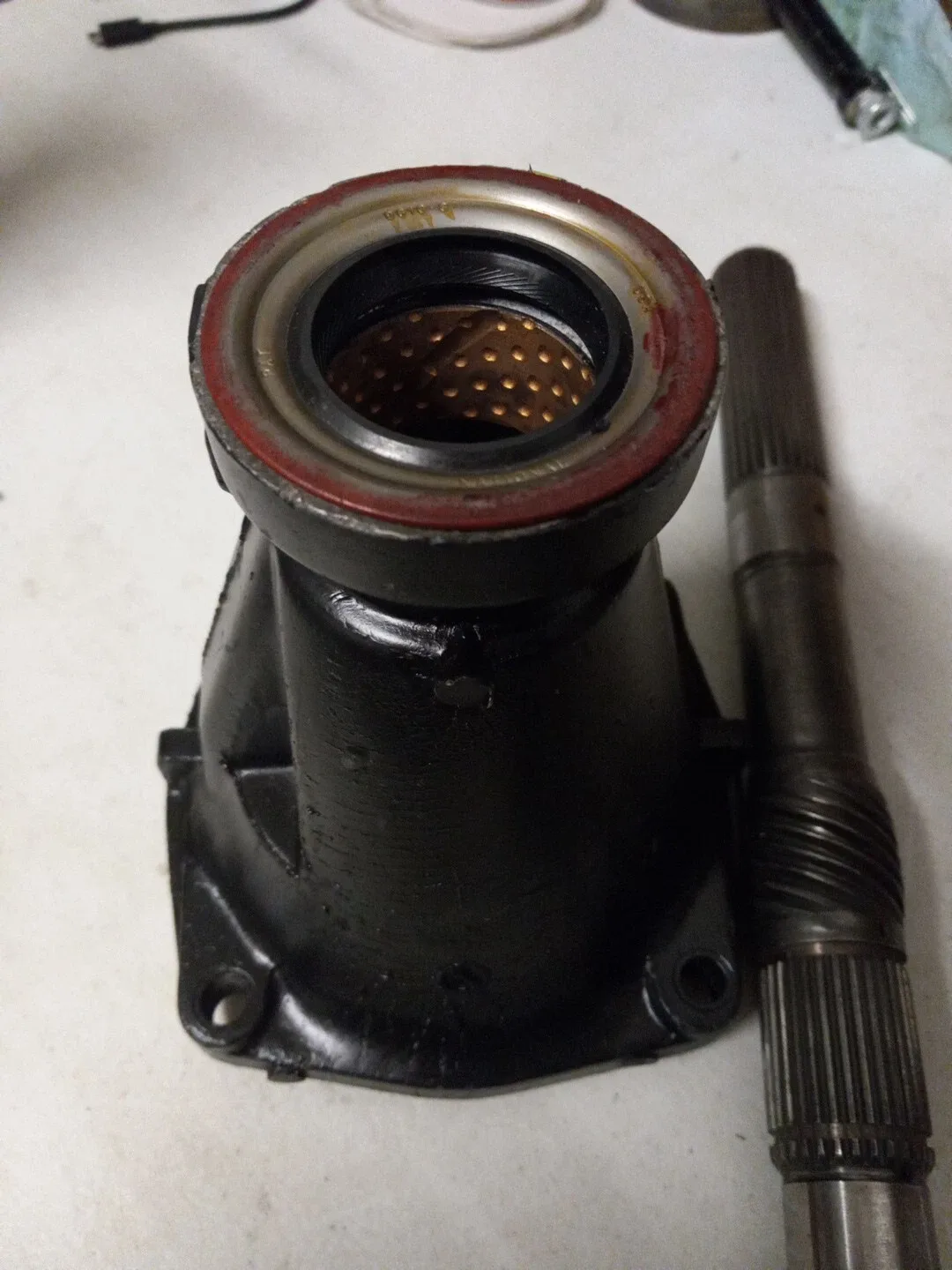 Used TH 350 CHEVY 6 INCH EXTENSION HOUSING W/ OUTPUTSHAFT image 2