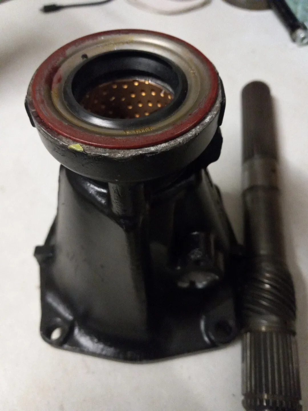 Used TH 350 CHEVY 6 INCH EXTENSION HOUSING W/ OUTPUTSHAFT image 3