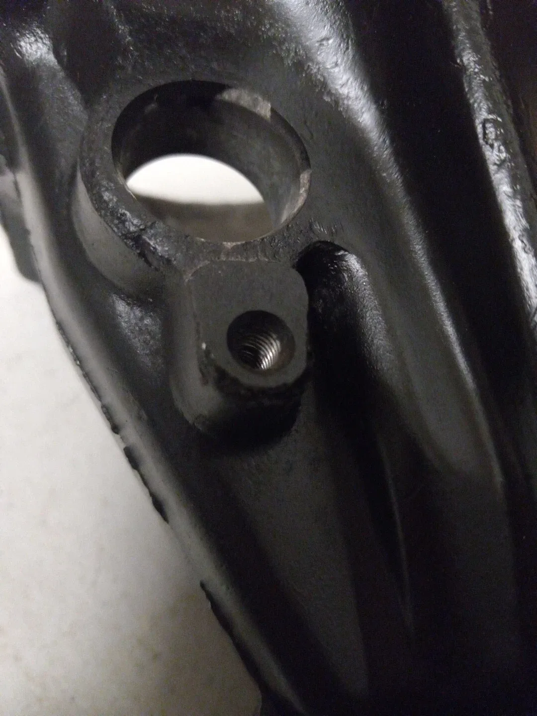 Used TH 350 CHEVY 6 INCH EXTENSION HOUSING W/ OUTPUTSHAFT image 4