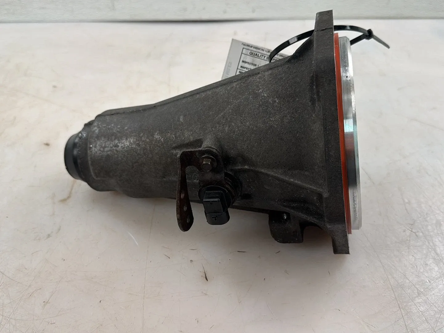 2005-2006 Chevrolet Silverado 1500 4.3L Transmission Rear Cover OEM image 3