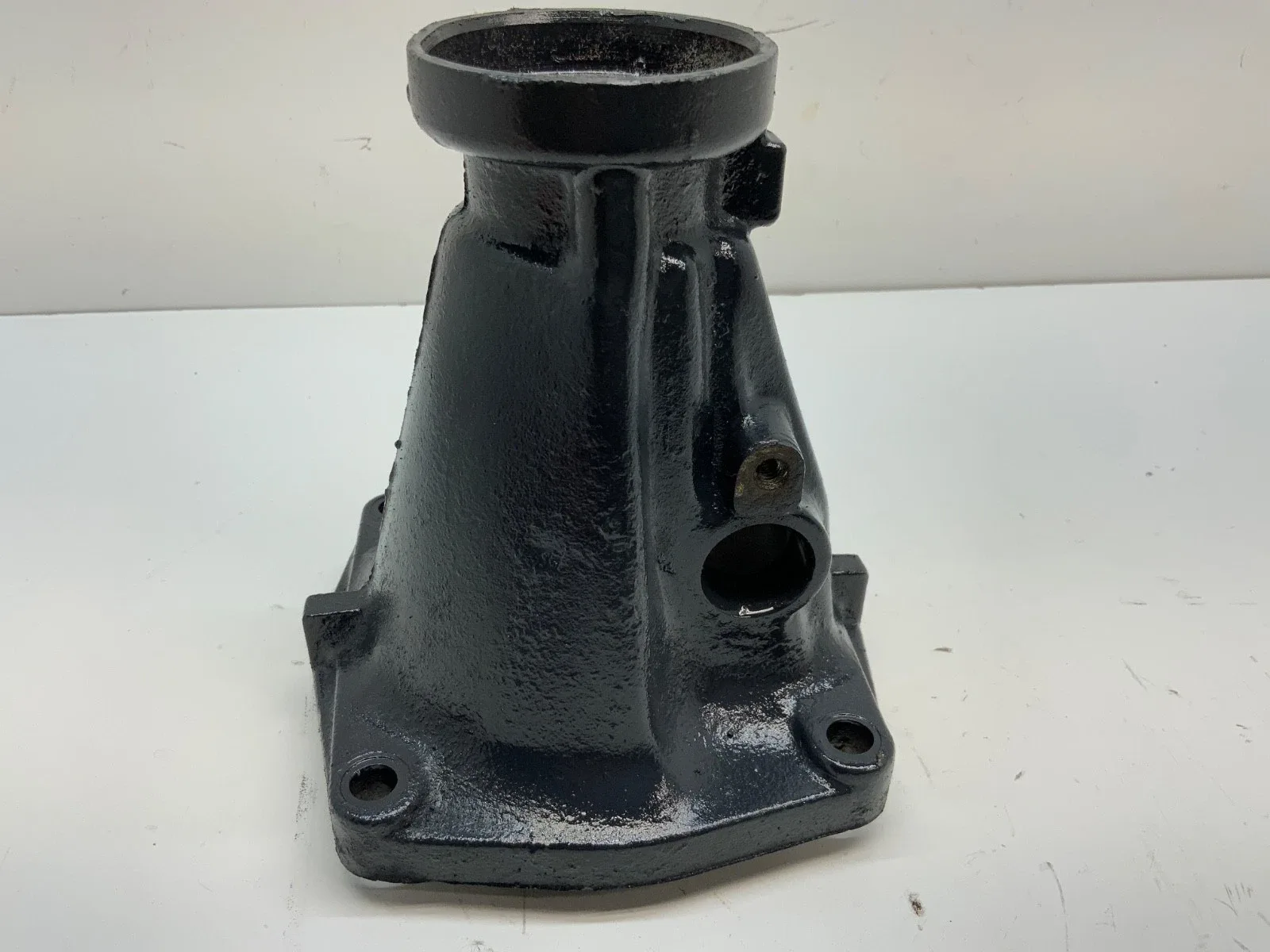 GM TH350 AUTOMATIC TRANSMISSION EXTENSION HOUSING SHORT TAIL CFM CHEVROLET