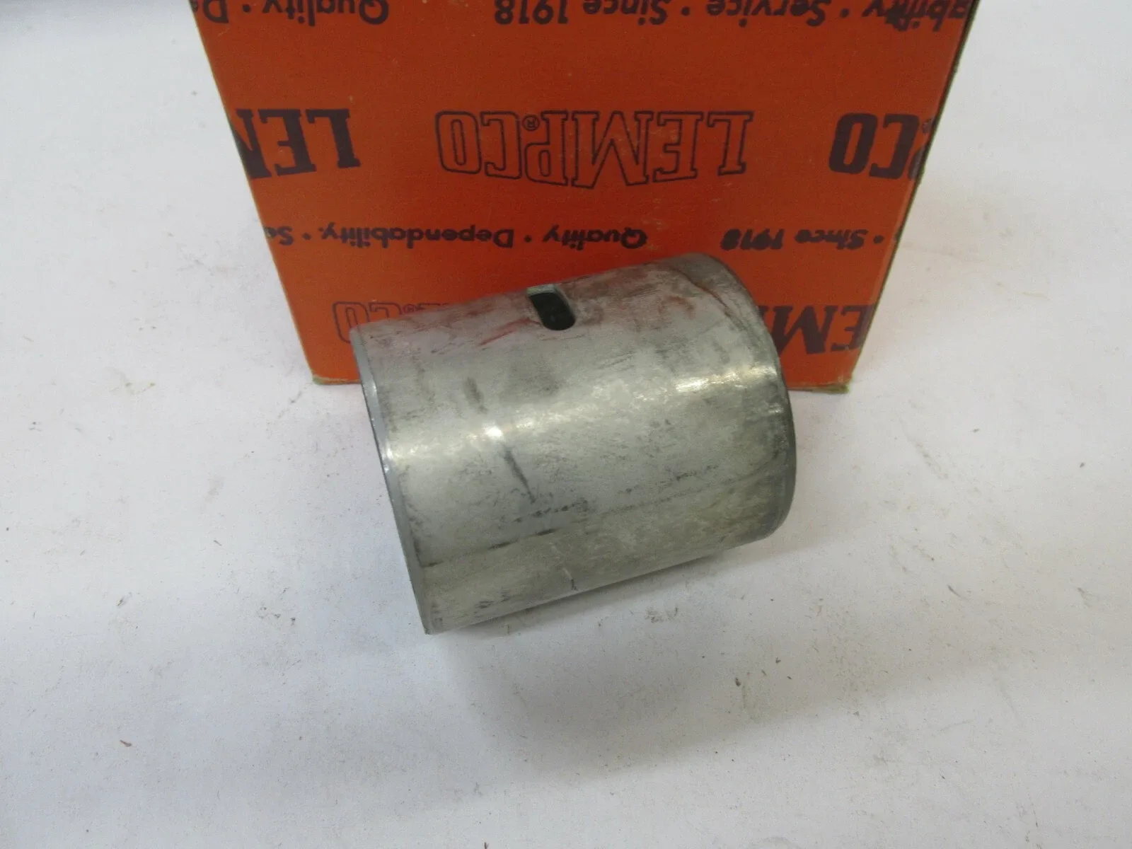 1965 -1974 TORQUEFLITE 8 TRANSMISSION EXTENSION HOUSING BUSHING 727 image 2