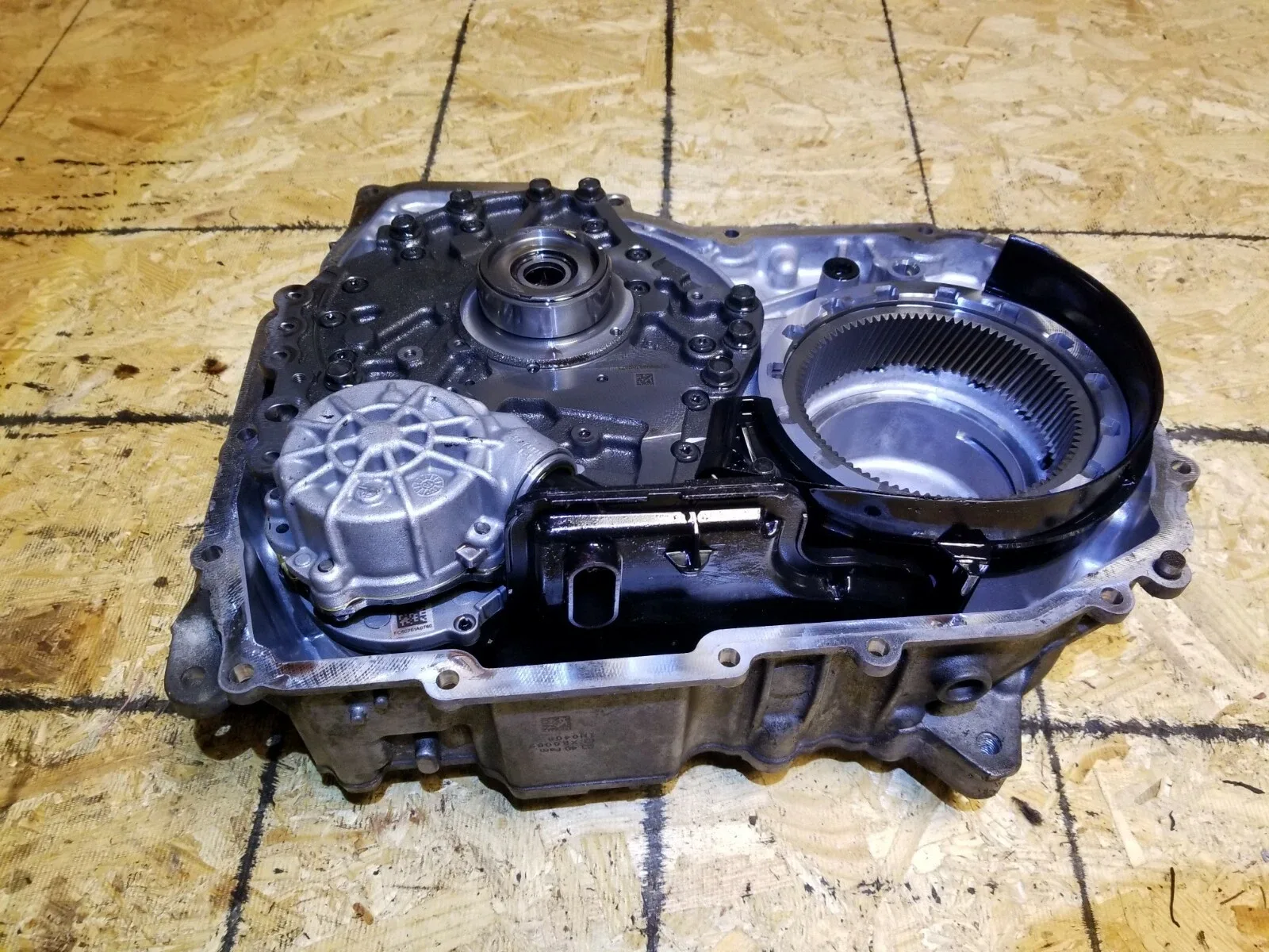 2016 Buick Encore Automatic Transmission Housing OEM image 4