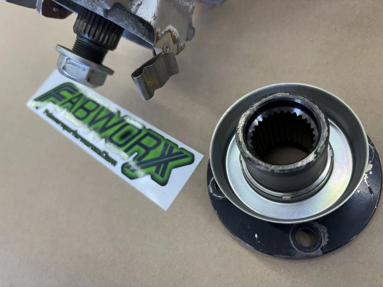 2009 - 2015 NISSAN GT-R R35 OEM 3.8L TRANSMISSION FLYWHEEL BELL HOUSING image 2