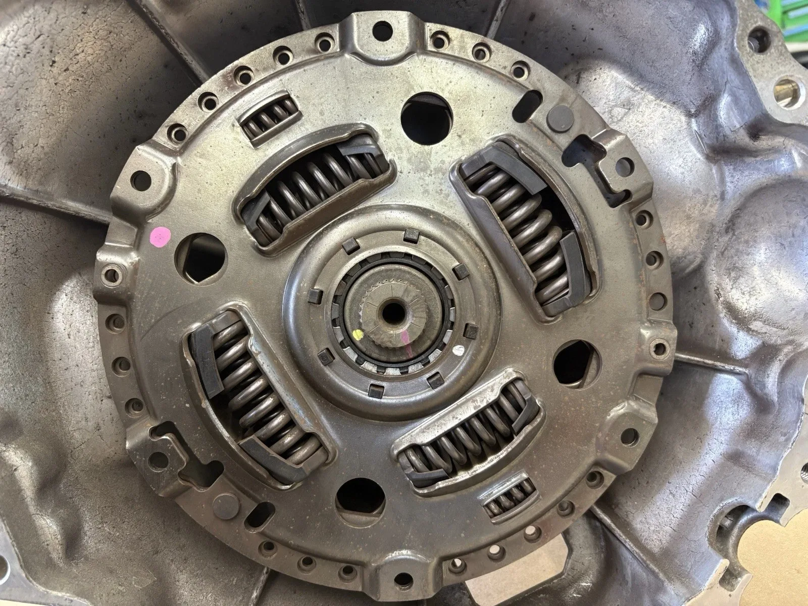 2009 - 2015 NISSAN GT-R R35 OEM 3.8L TRANSMISSION FLYWHEEL BELL HOUSING image 3