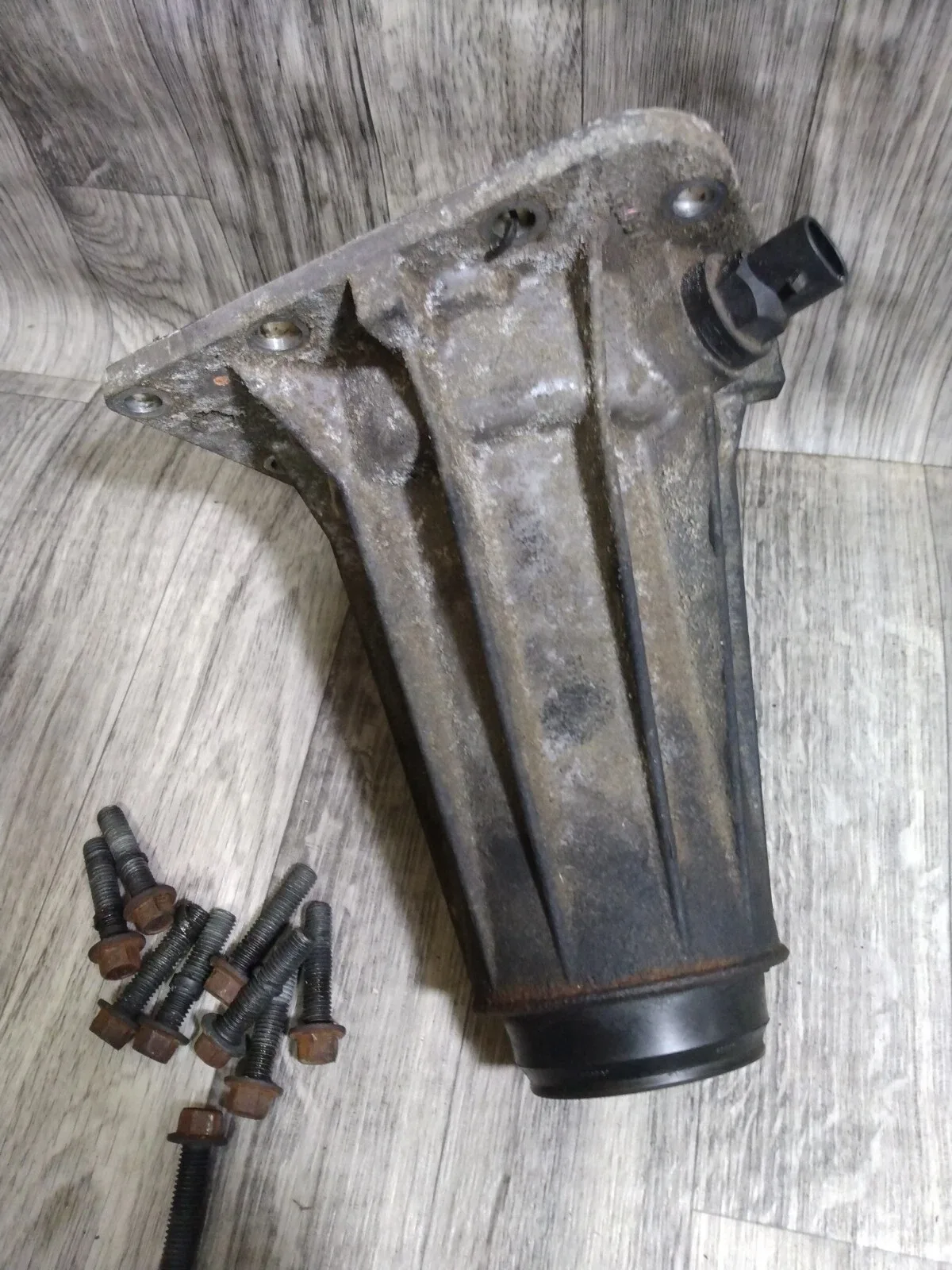 NP226hd chevy trailblazer envoy Tail Housing image 3