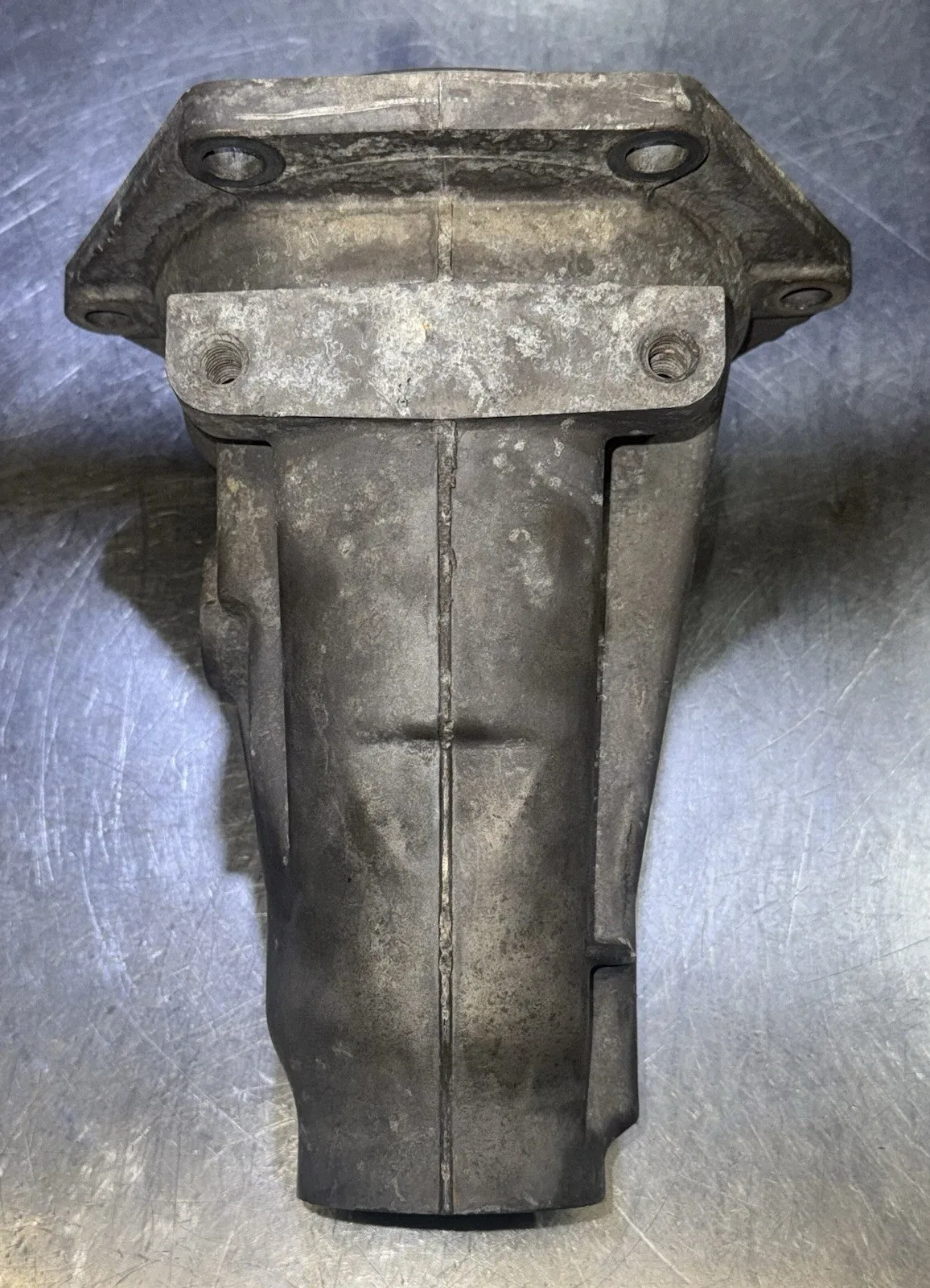 4l60e 4l65e 4l70 Transmission 2WD Tail Housing image 3