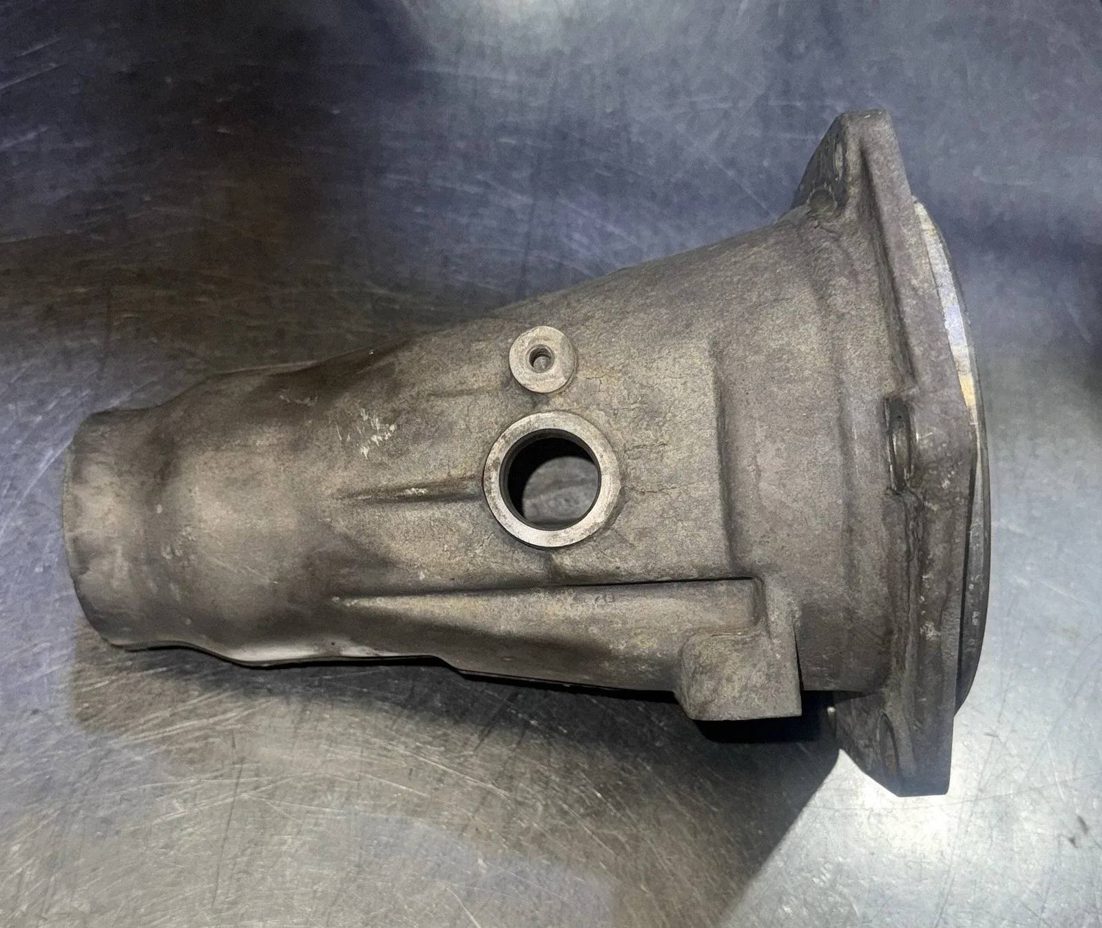 4l60e 4l65e 4l70 Transmission 2WD Tail Housing