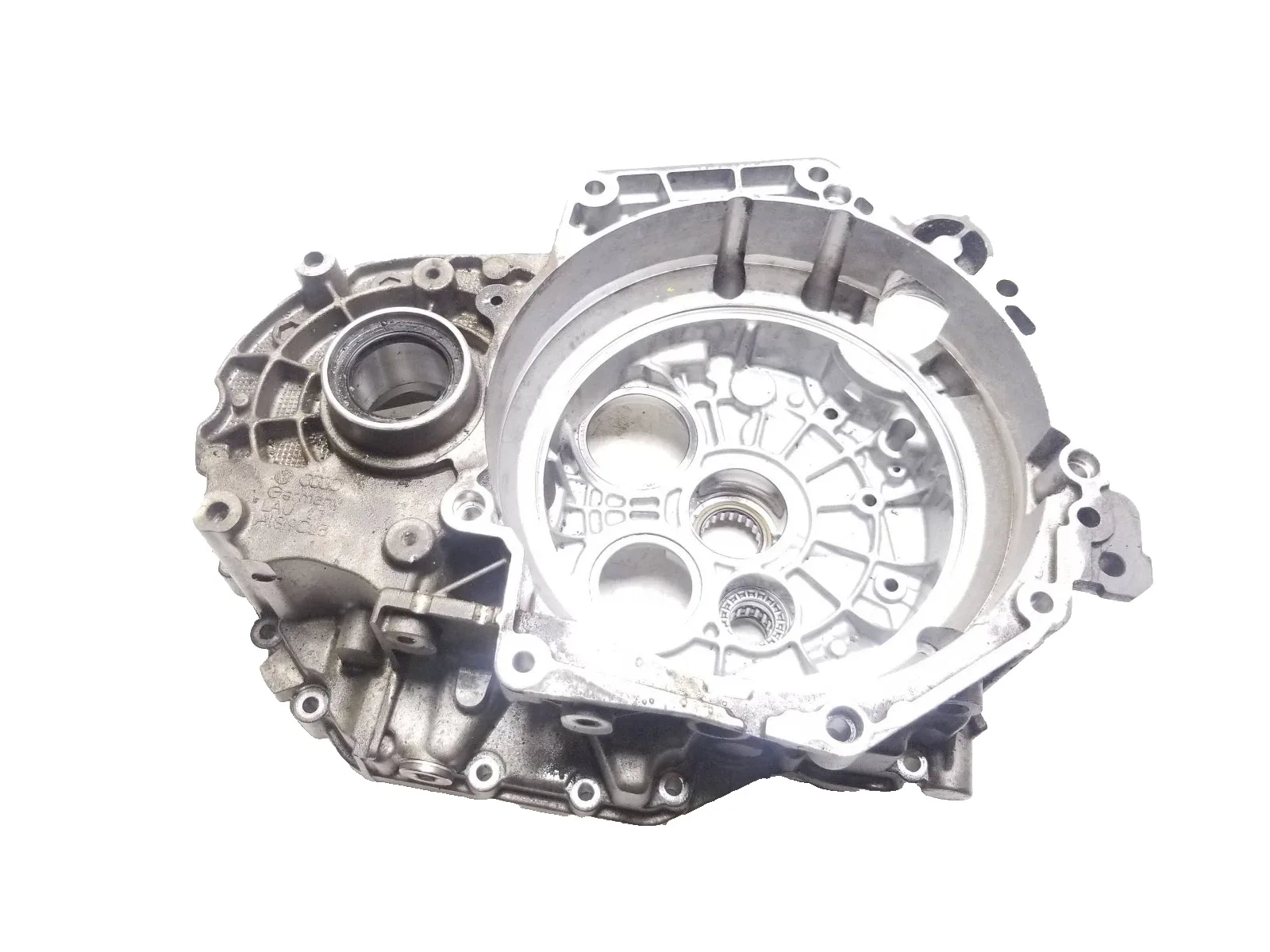 2013 Volkswagen GTI Transmission Bell Housing 2.0L OEM