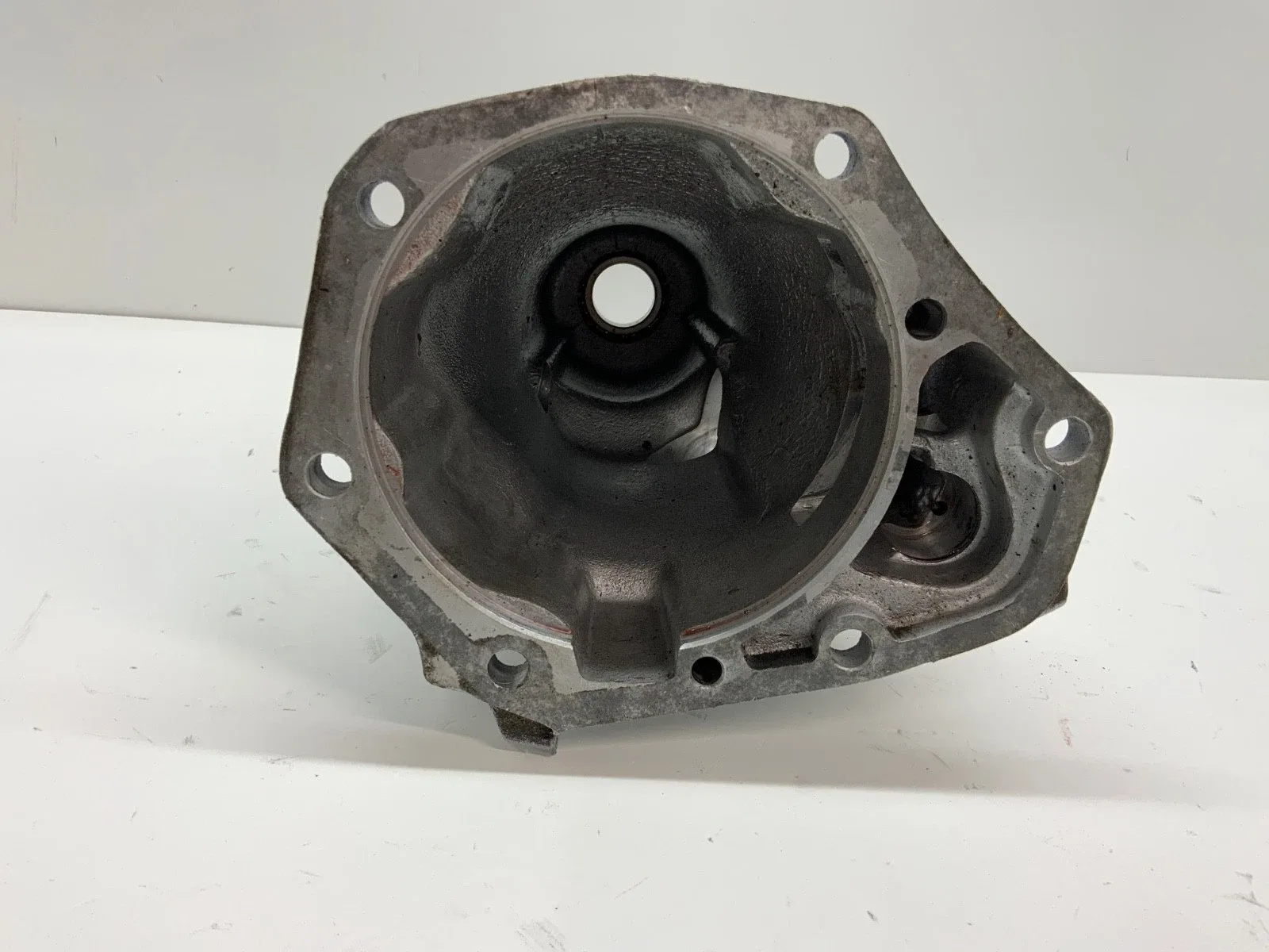 1978 DODGE 727 AUTO TRANSMISSION TAIL HOUSING BOLT ON YOKE STYLE TRUCK  12 LONG image 3