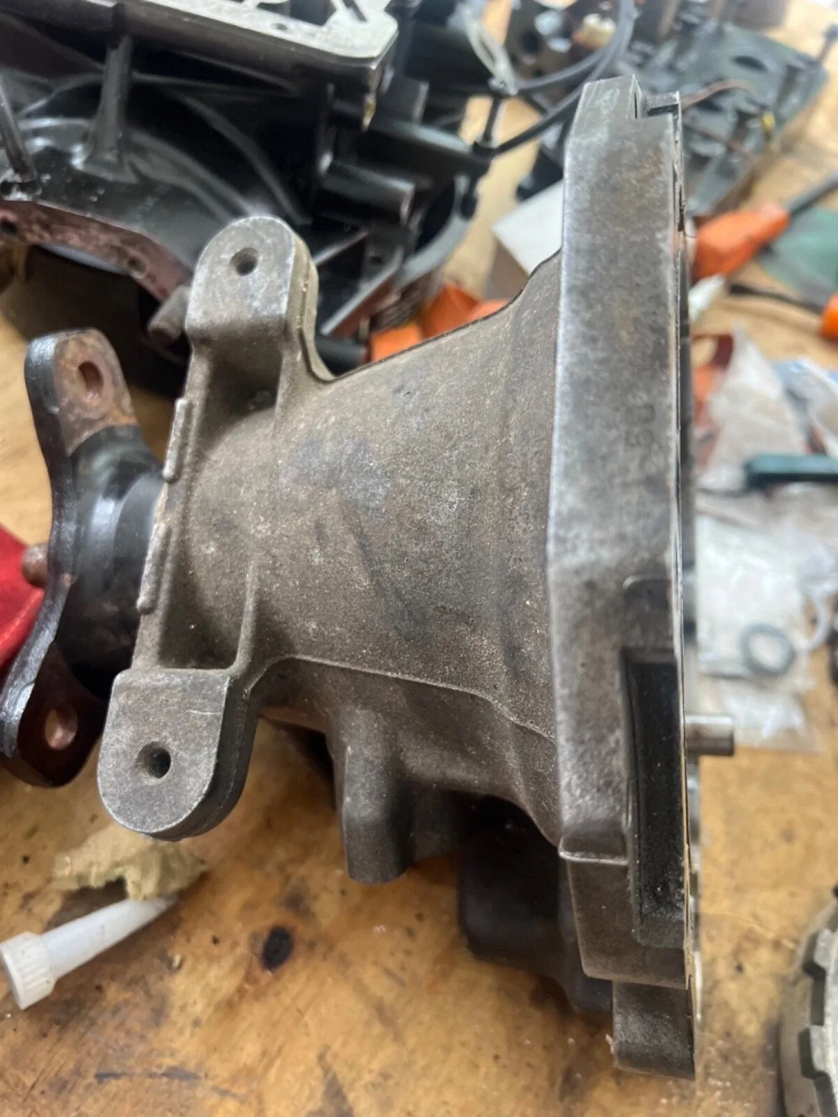 Infiniti v8 Nissan RE5R05A Transmission Rear/FORWARD Planet 5 GEAR TAIL HOUSING image 3