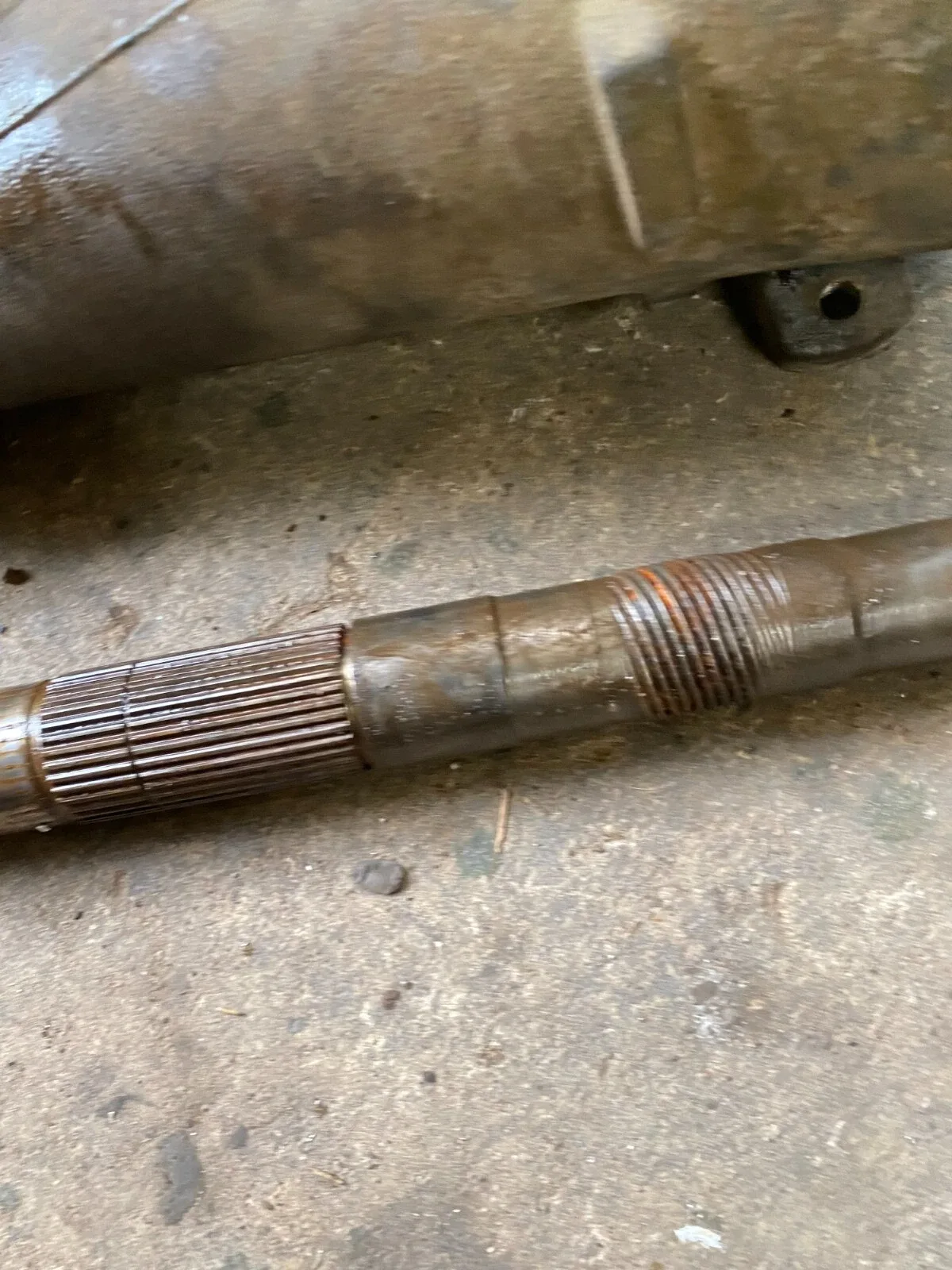 1975-96? Ford Mustang? C6 Automatic Transmission Rear Tailshaft Housing & output image 3