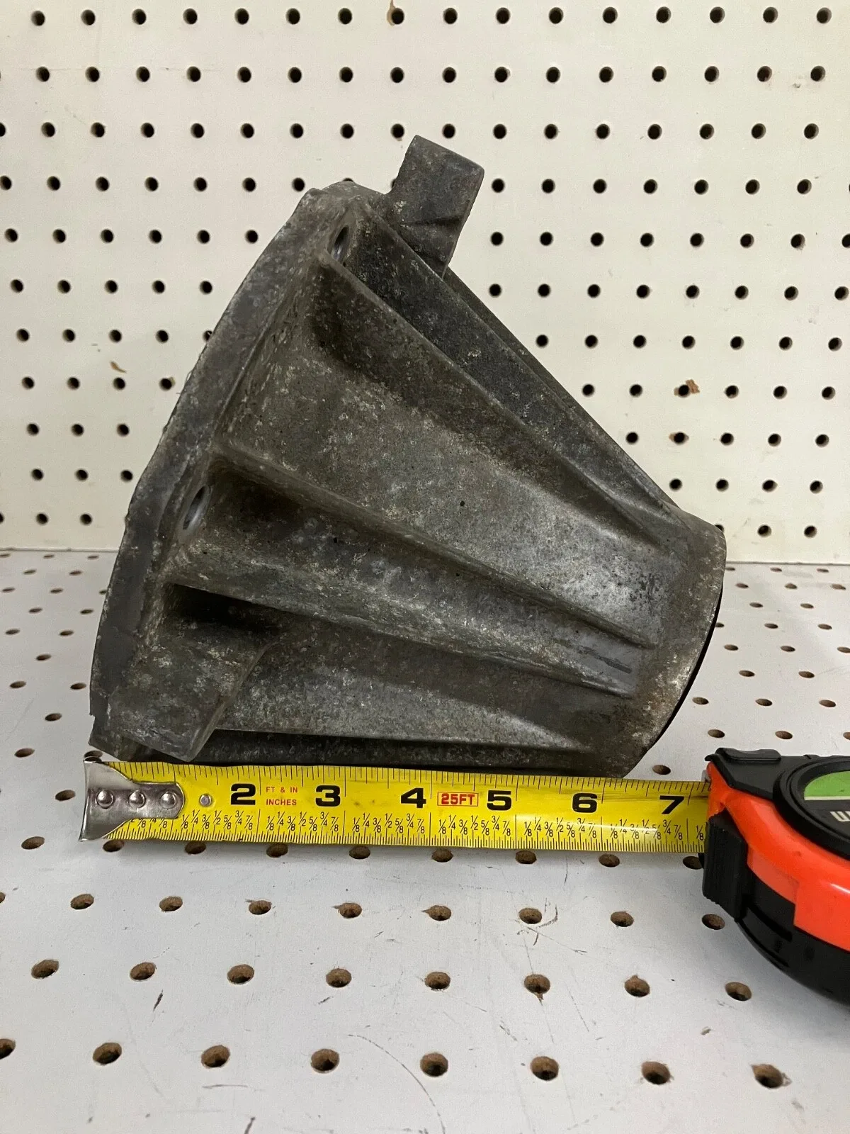 1998-UP FORD 271F 273F TRANSFER CASE REAR OUTPUT TAIL HOUSING #25443