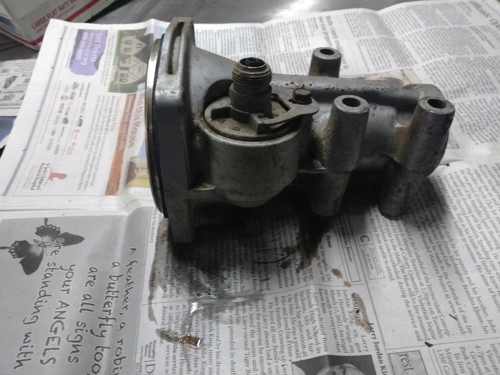 Output Shaft Housing 82-92 Camaro Firebird image 2