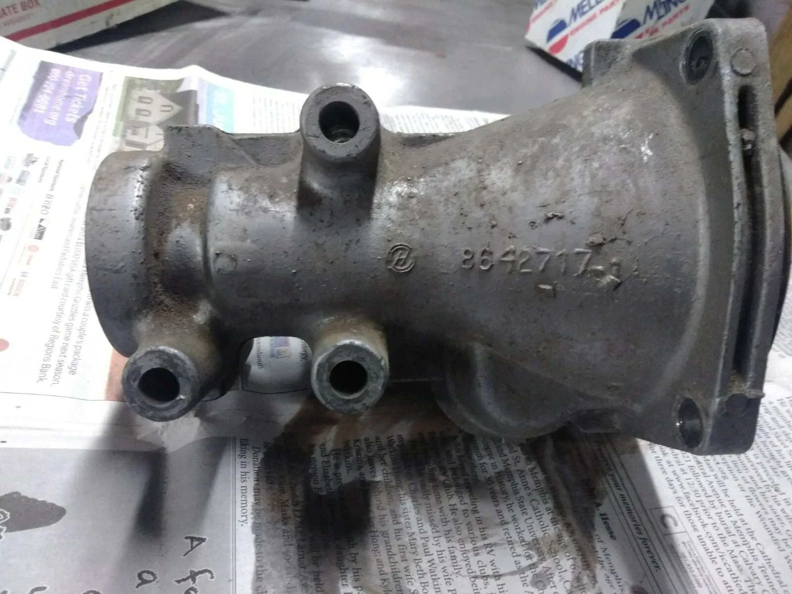 Output Shaft Housing 82-92 Camaro Firebird image 3