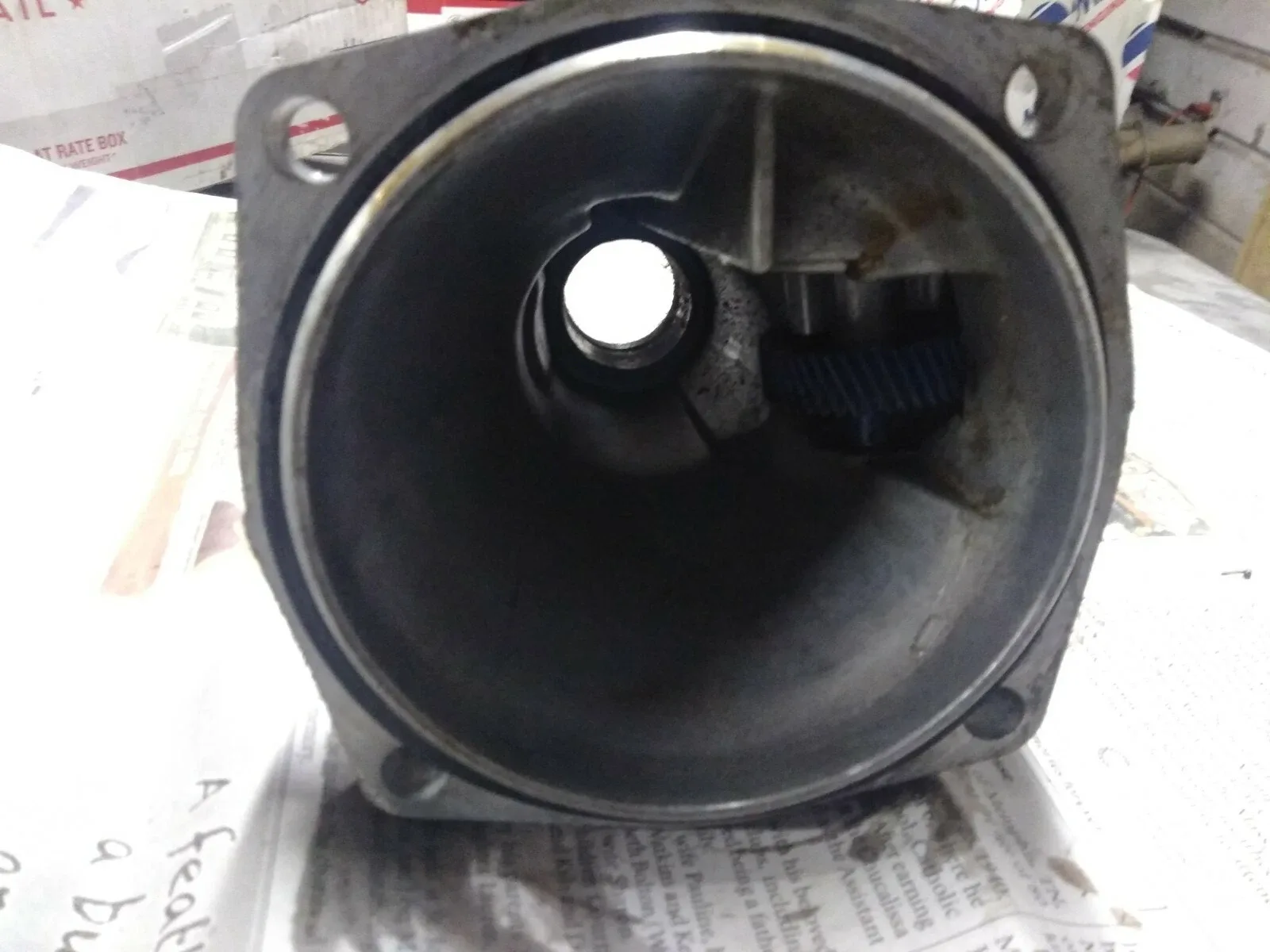 Output Shaft Housing 82-92 Camaro Firebird image 4