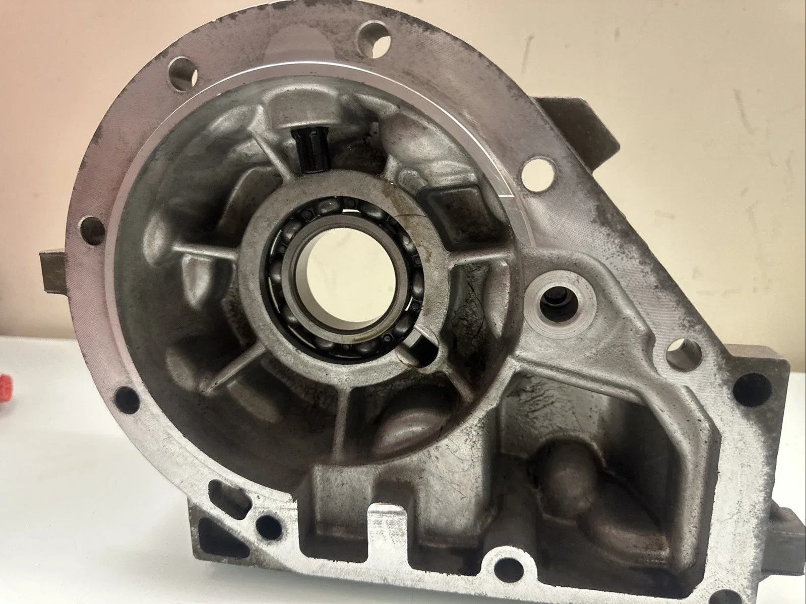 Ford RF 303P 7A040 HG Transfer Case Adaptor / Transmission Tailshaft Housing image 3