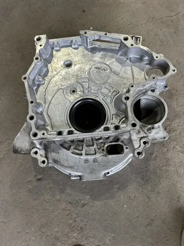 transmission bell housing 2008 UD 2000 J08E-TE