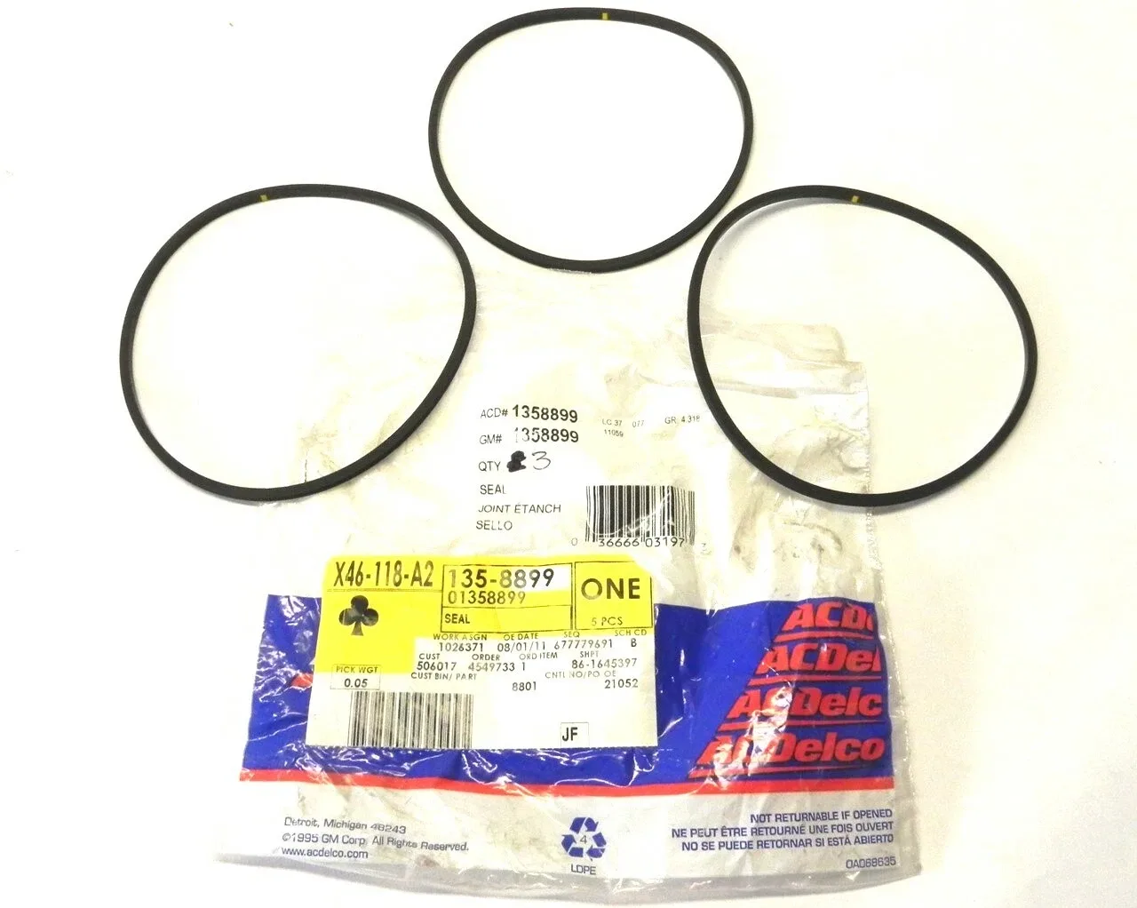76-78 BUICK RIVIERA AUTOMATIC TRANS EXTENSION HOUSING SEALS GM# 1358899 NOS image 2