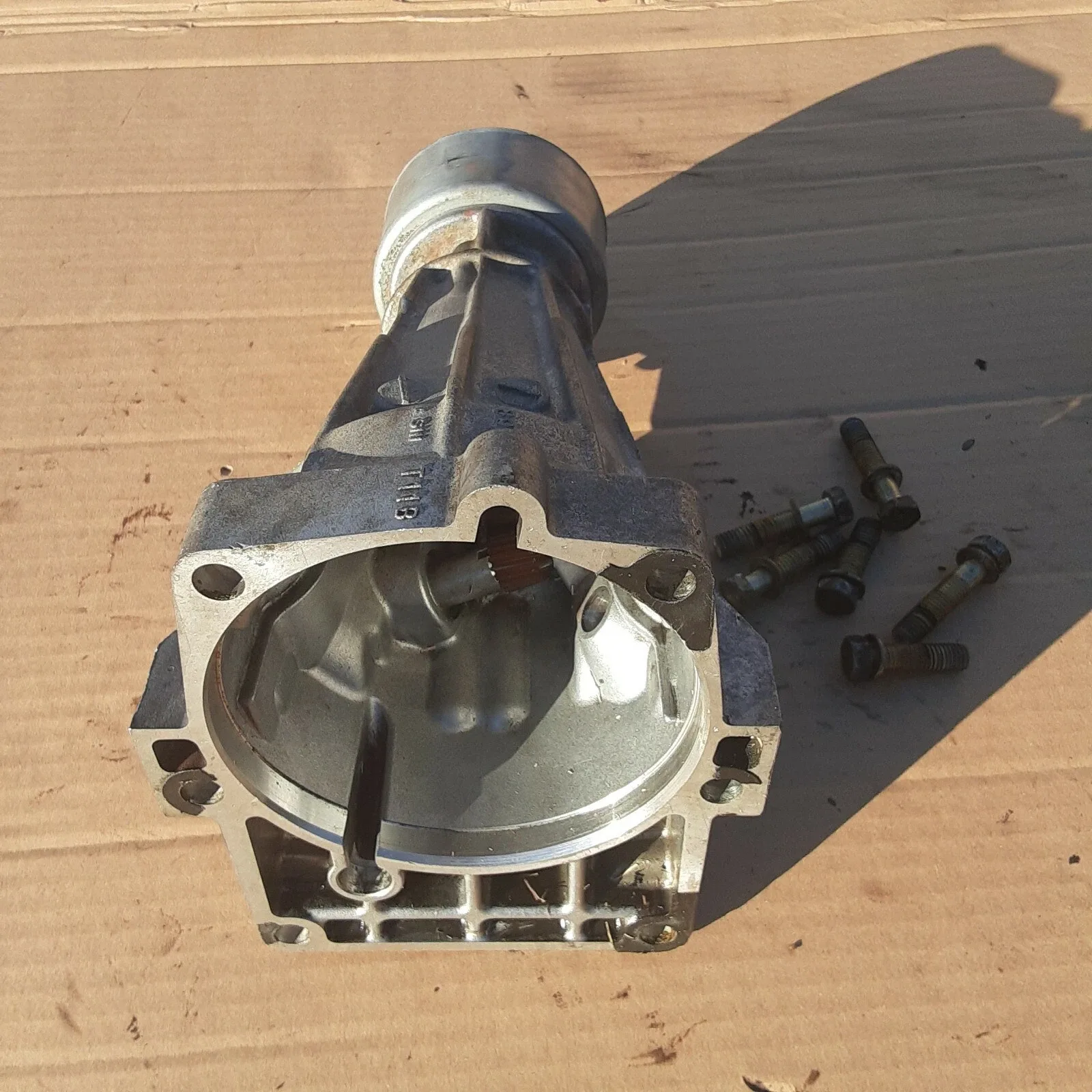 TOYOTA 1989-95 T100 4RUNNER PICKUP TRANSMISSION EXTENSION PART OEM  35108-35050