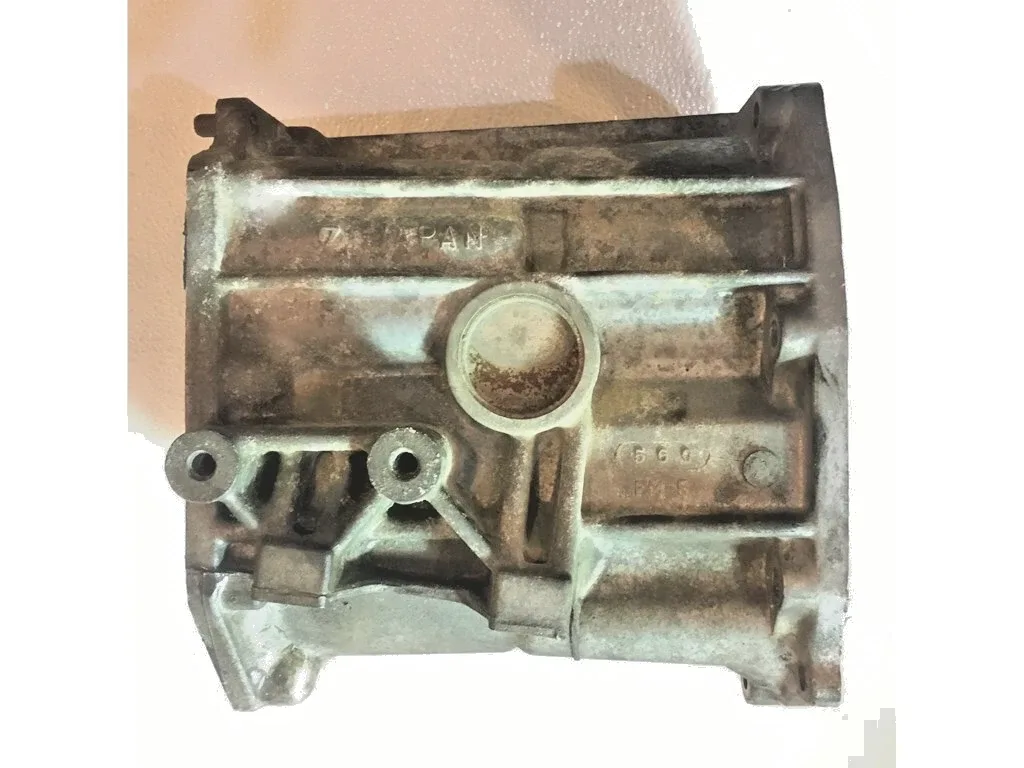 2008 Subaru WRX Transmission Case Center Diff Housing image 2
