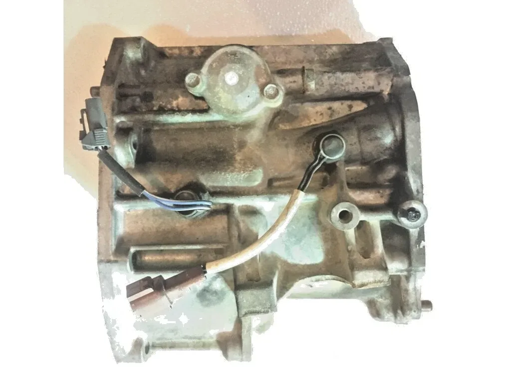 2008 Subaru WRX Transmission Case Center Diff Housing