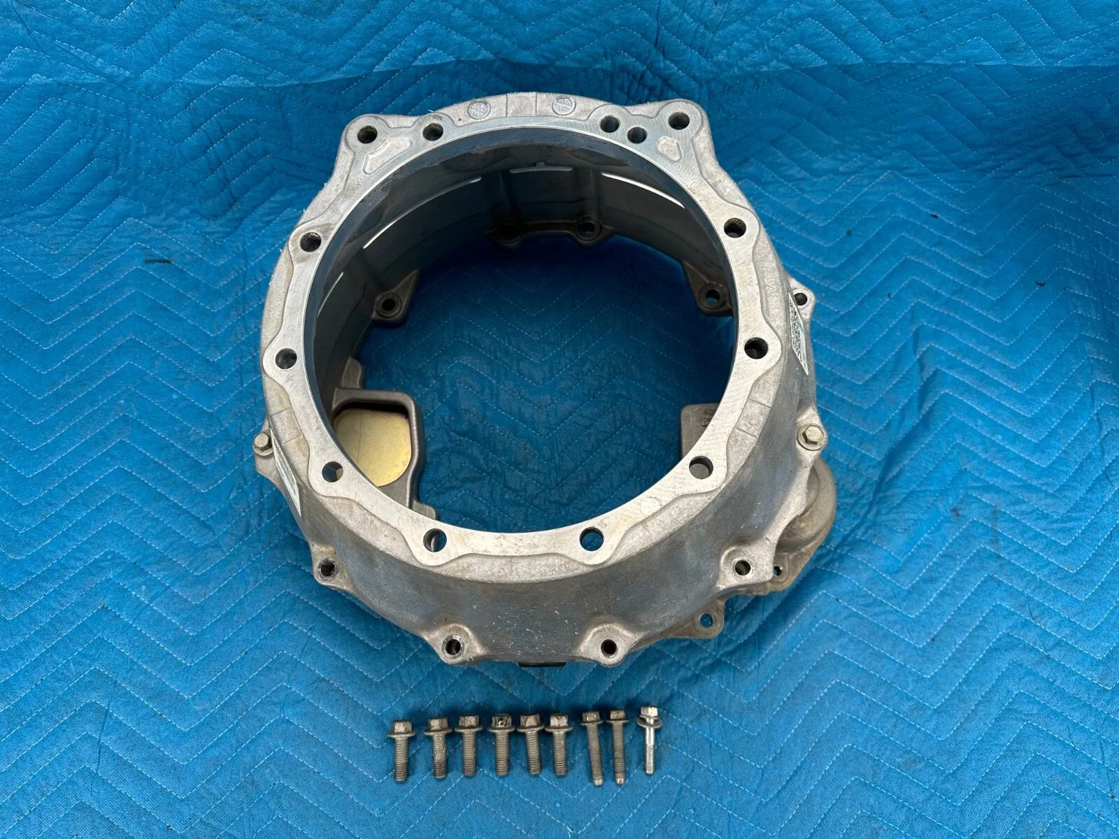 Nissan Titan XD 4WD Transmission Bell Housing w/ Flywheel Housing 53k 16-19 OEM image 2