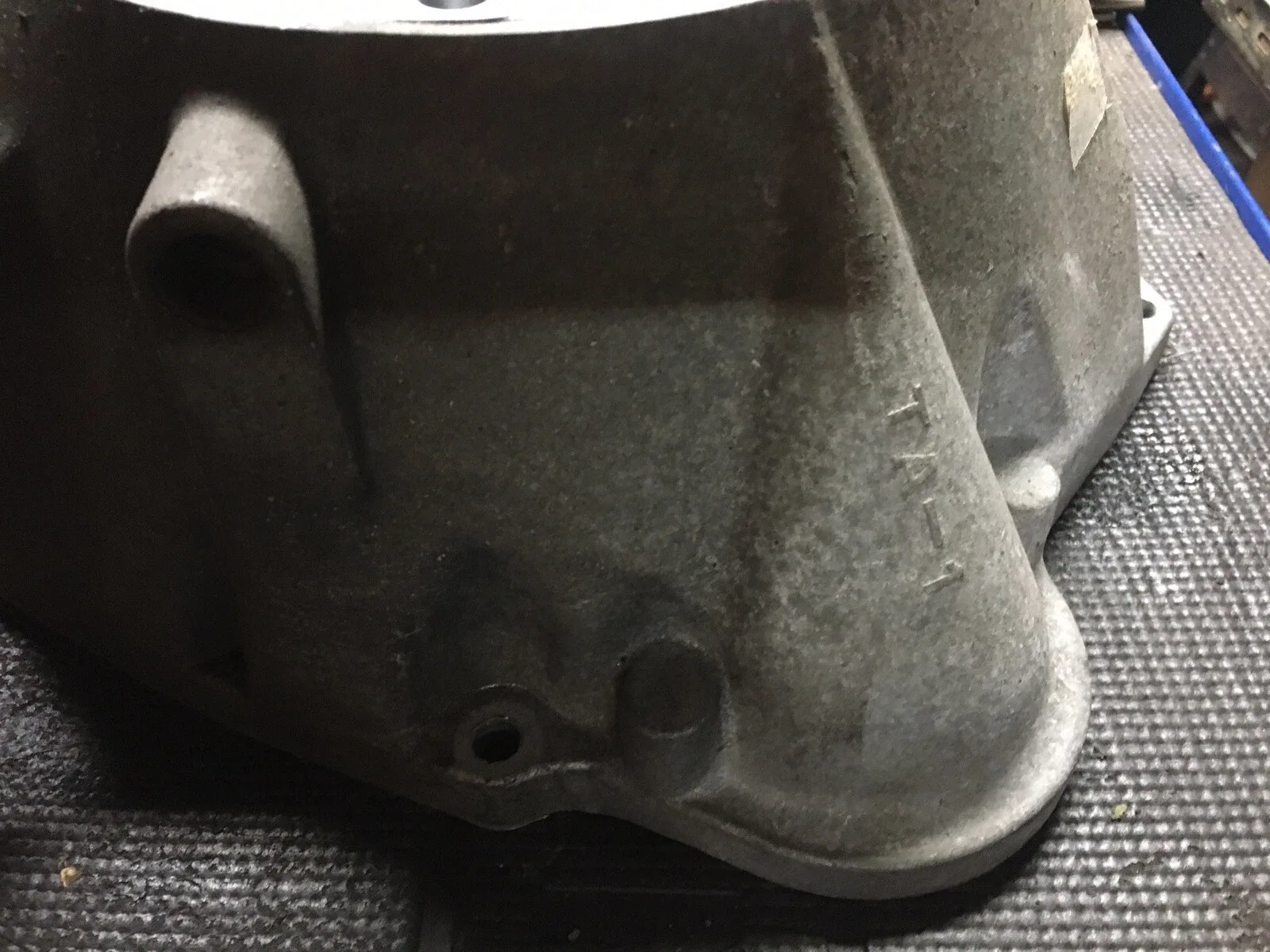 1993 Nissan Hardbody 2wd Automatic Transmission Housing Converter  RL4R01A image 3