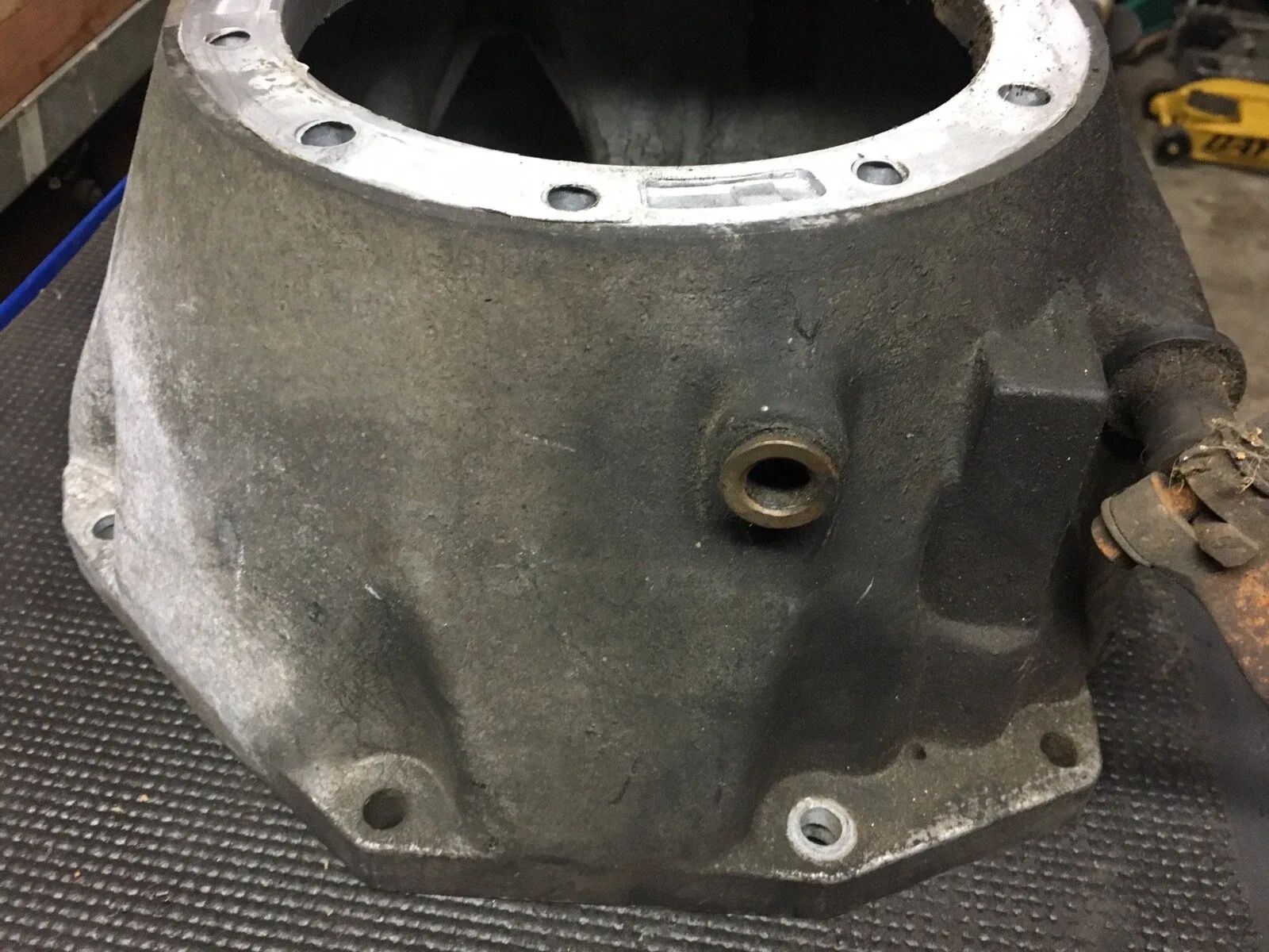 1993 Nissan Hardbody 2wd Automatic Transmission Housing Converter  RL4R01A image 4