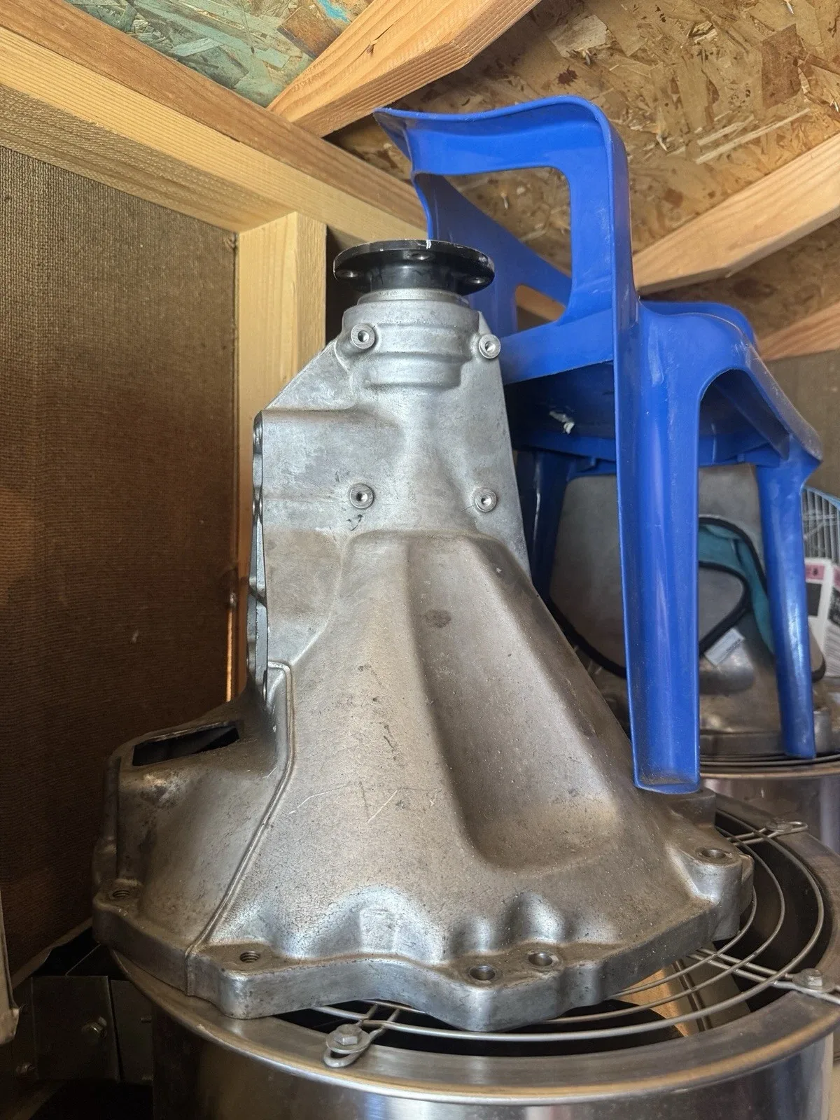 2009-2016 2015 Nissan gtr bell housing 30k miles image 3